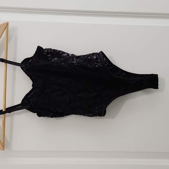 Sexy one piece lingerie - Picture 4 of 5